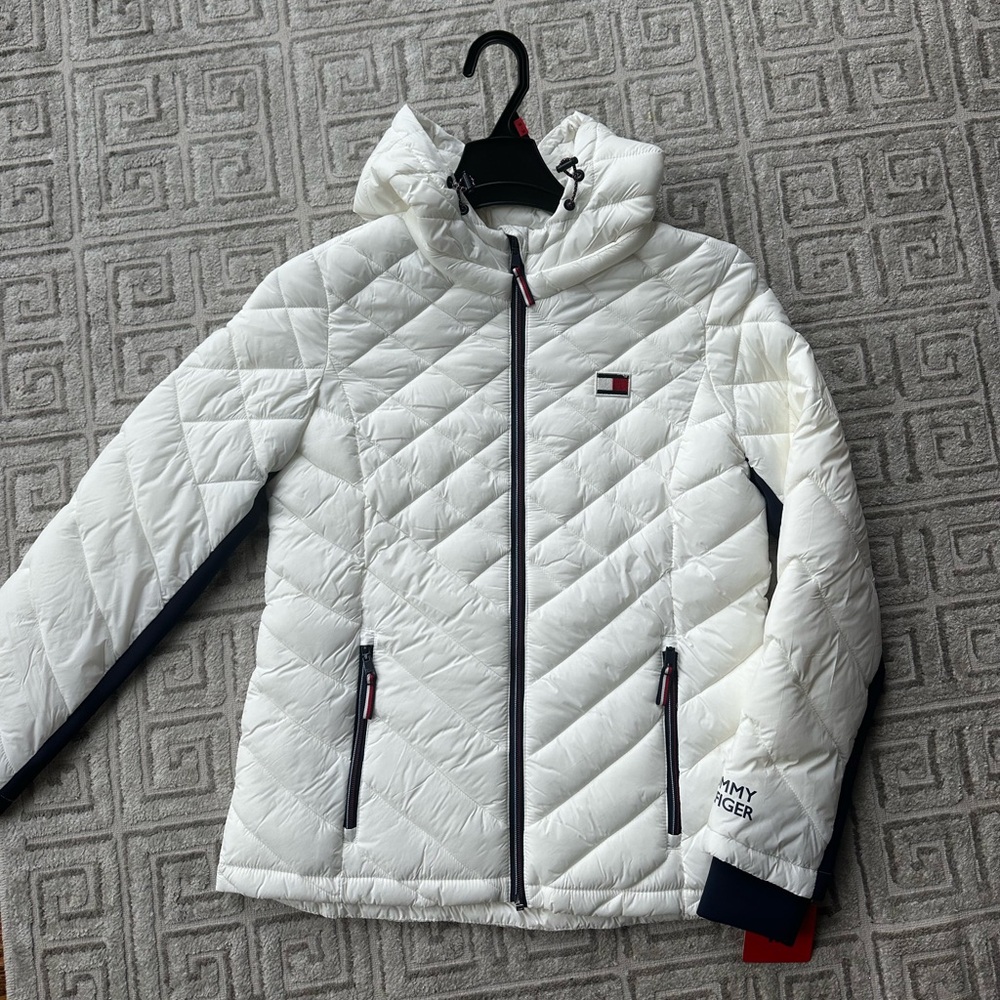 NEW Tommy Hilfiger Jackets Sz Medium